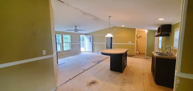 4551 Mikell Hill Rd, Wadmalaw Island, SC 29487