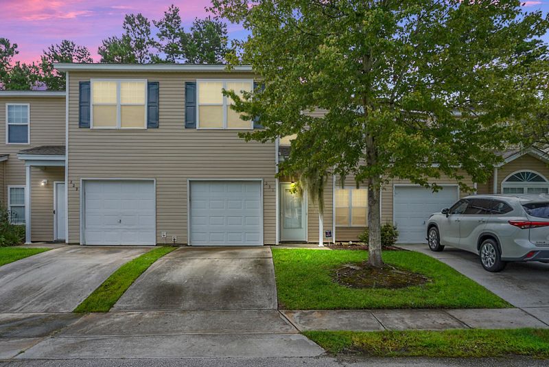 231 Grand Oaks Dr, Ladson, SC 29456
