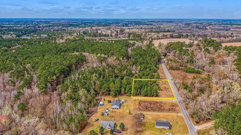 130 Clarks Hill Dr, Saint George, SC 29477