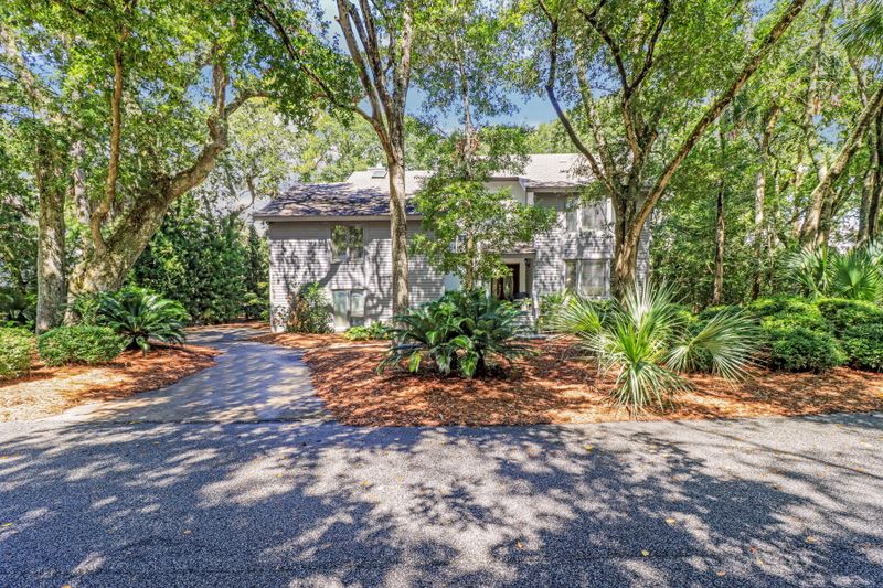 21 Fairway Oaks Ln, Isle Of Palms, SC 29451