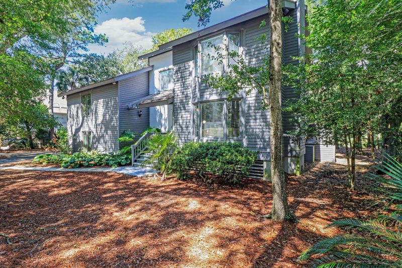 21 Fairway Oaks Ln, Isle Of Palms, SC 29451