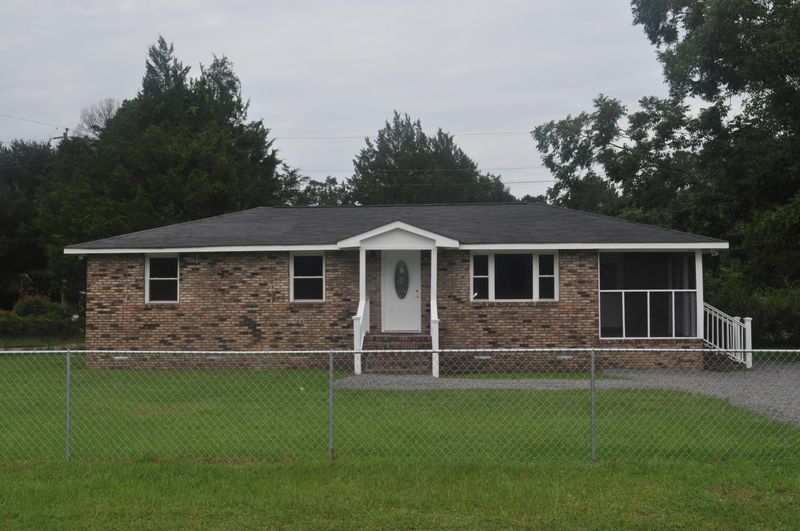 7150 Hwy 17, Awendaw, SC 29429