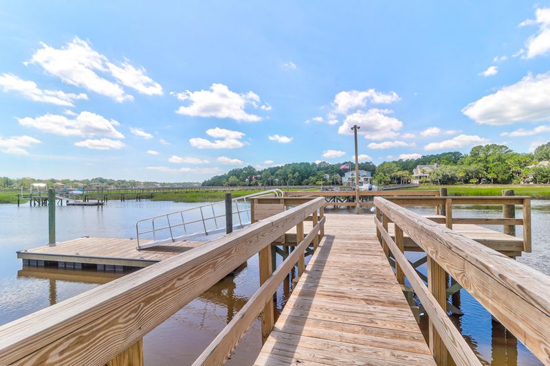 3922 Ashton Shore Ln, Mount Pleasant, SC 29466