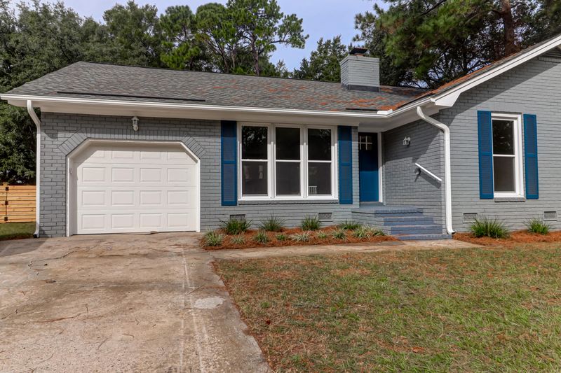 15 Wendy Ln, Charleston, SC 29407