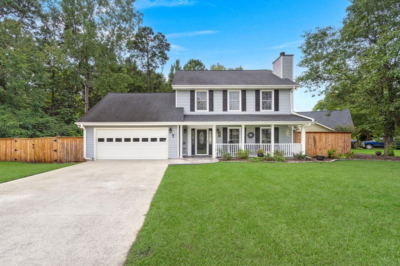 201 Woodland Lakes Rd, Goose Creek, SC 29445