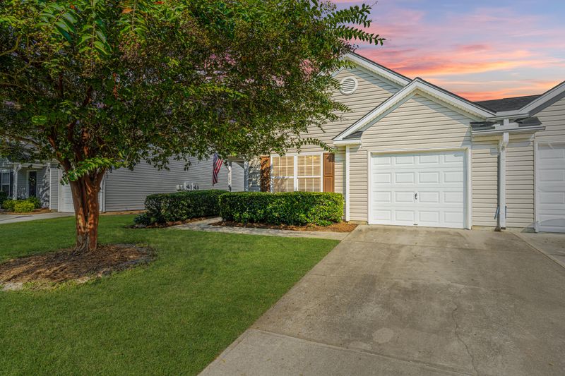 1282 River Rock Rd, Hanahan, SC 29410