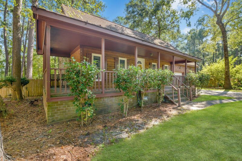 106 Deben Ct, Goose Creek, SC 29445