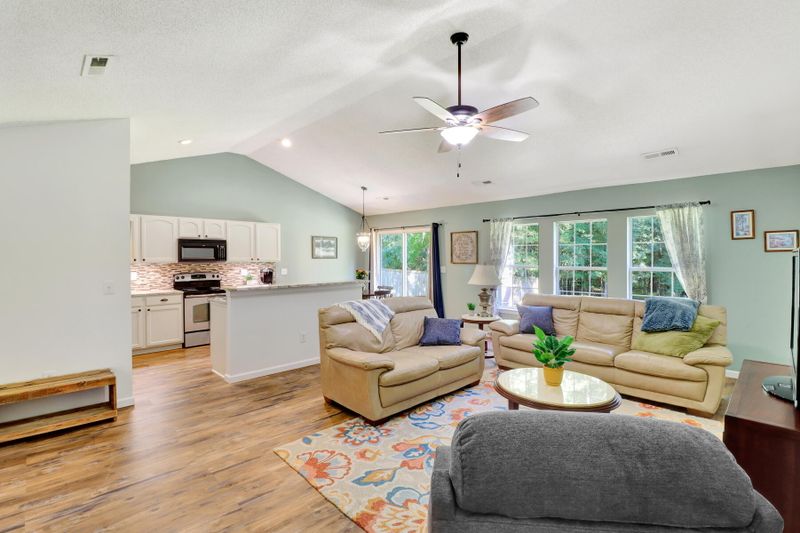 110 Barley St, Goose Creek, SC 29445