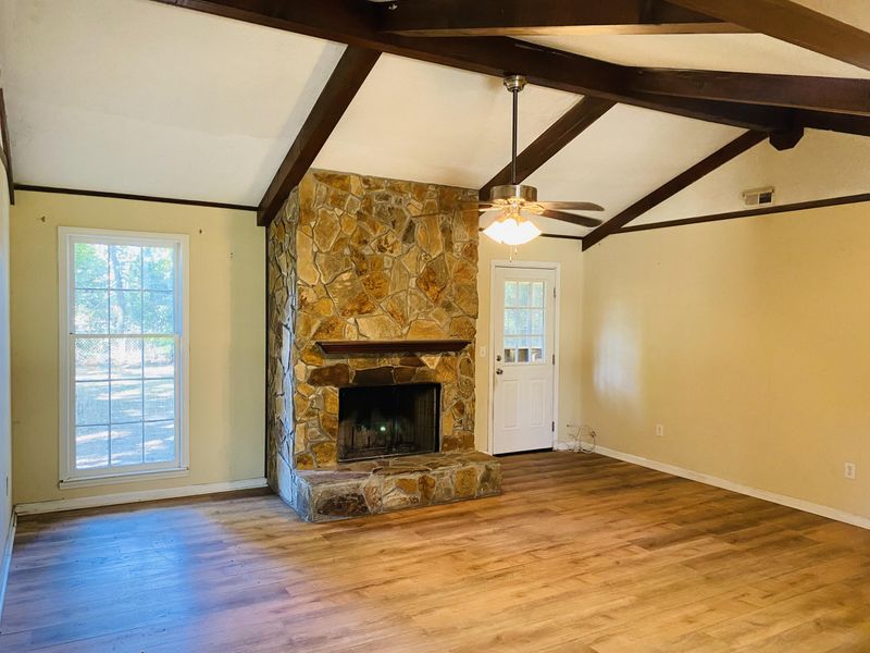 1864 Piper Dr, Charleston, SC 29407