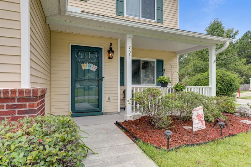 705 Navaho Blvd, Summerville, SC 29483