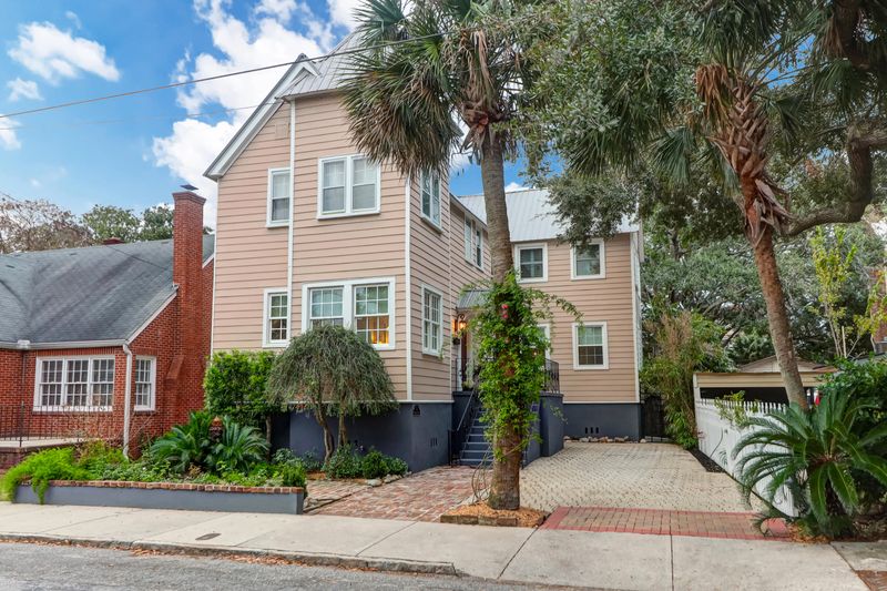 2 Trapman St, Charleston, SC 29401