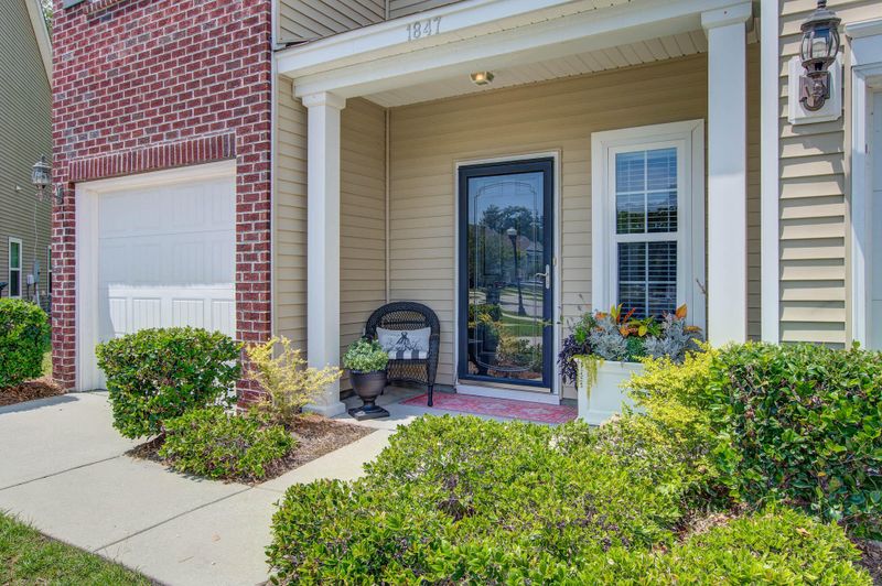 1847 Heldsberg Dr, Charleston, SC 29414