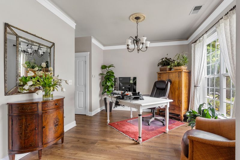 310 Foxglove Ave, Summerville, SC 29483
