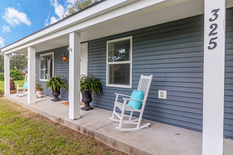 325 Lantana Dr, Charleston, SC 29407