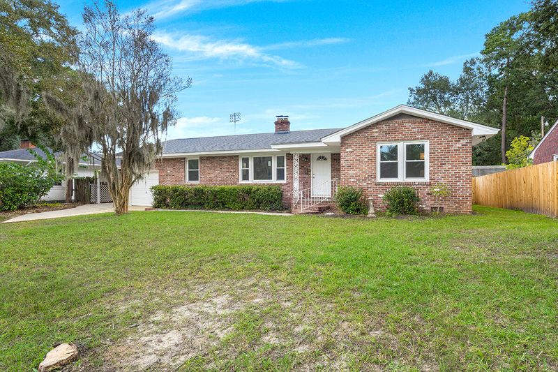 6006 Ridgecrest Ave, Hanahan, SC 29410