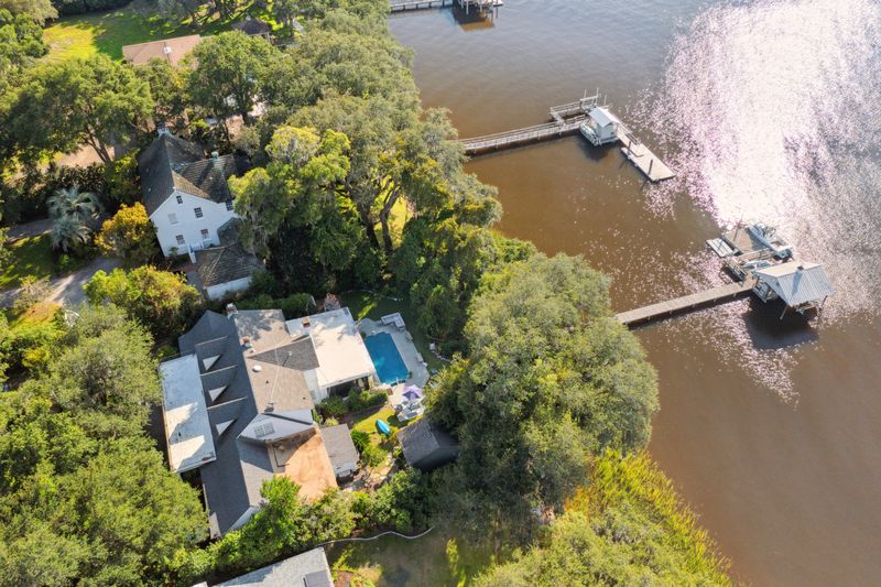 303 Stono Dr, Charleston, SC 29412