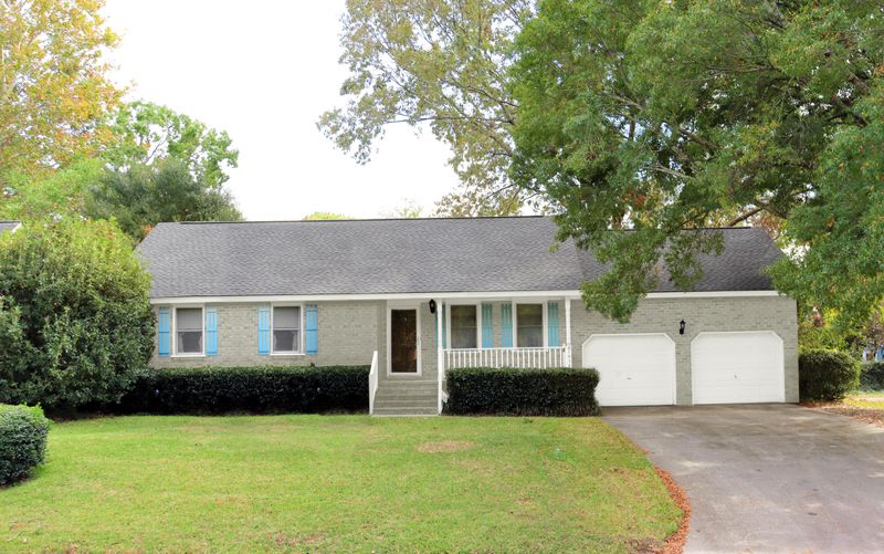 1958 Ashley Hall Rd, Charleston, SC 29407