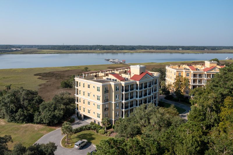 4247 Faber Place Dr #5303, North Charleston, SC 29405