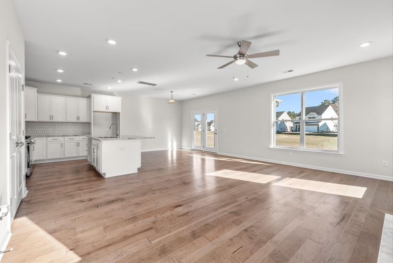 314 Blue Oak Dr, Moncks Corner, SC 29461