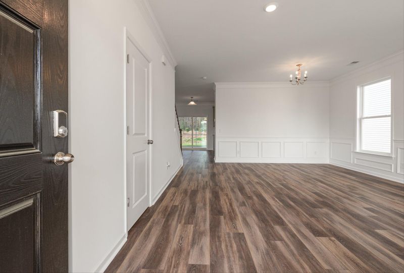 307 Blue Oak Dr, Moncks Corner, SC 29461