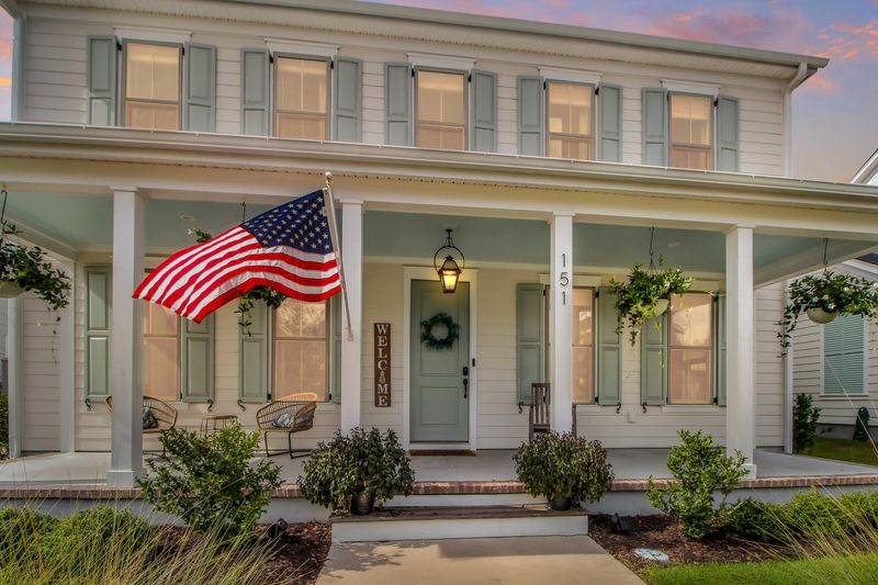 151 Winding Branch Dr, Summerville, SC 29486