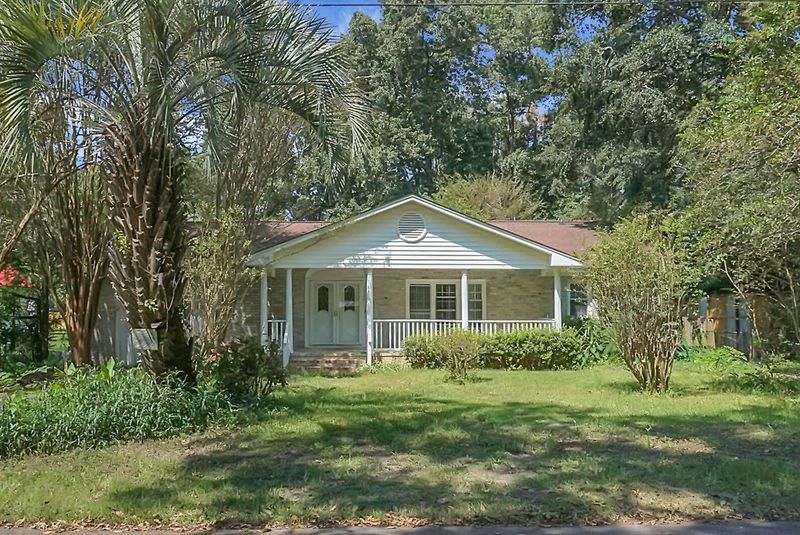 6965 Whitcomb Dr, North Charleston, SC 29406