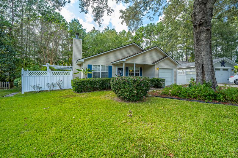 110 Jigsaw Rd, Summerville, SC 29485