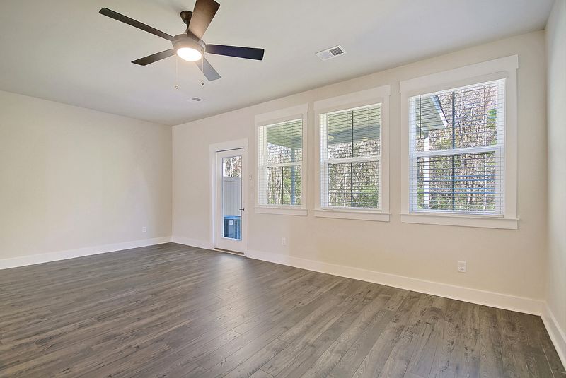 5112 Park Creek Ave, North Charleston, SC 29418