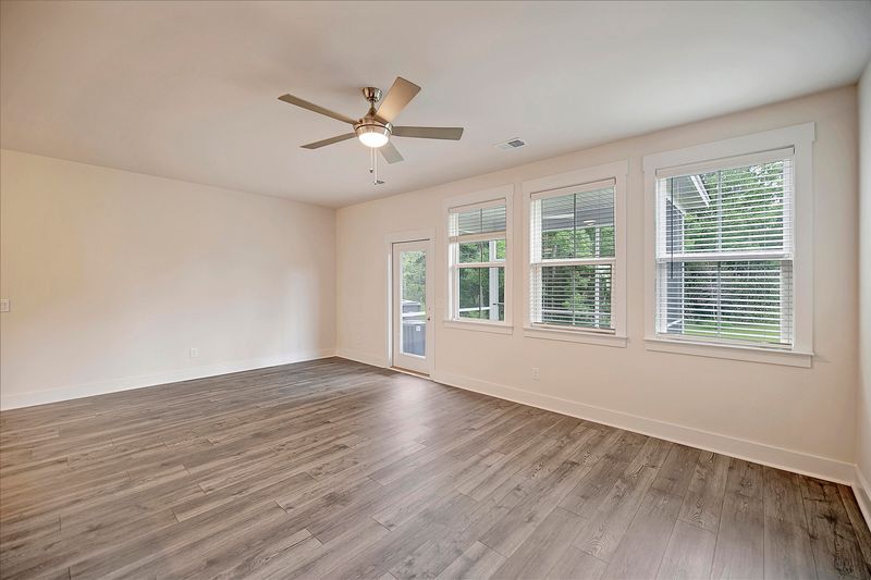 5110 Park Creek Ave, North Charleston, SC 29418