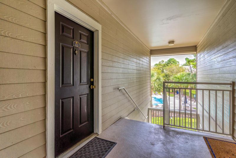 1600 Long Grove Dr #222, Mount Pleasant, SC 29464