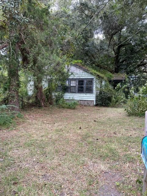 2 Conifer Dr, Charleston, SC 29412