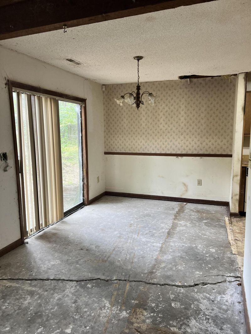 2837 Penobscott Dr, North Charleston, SC 29420