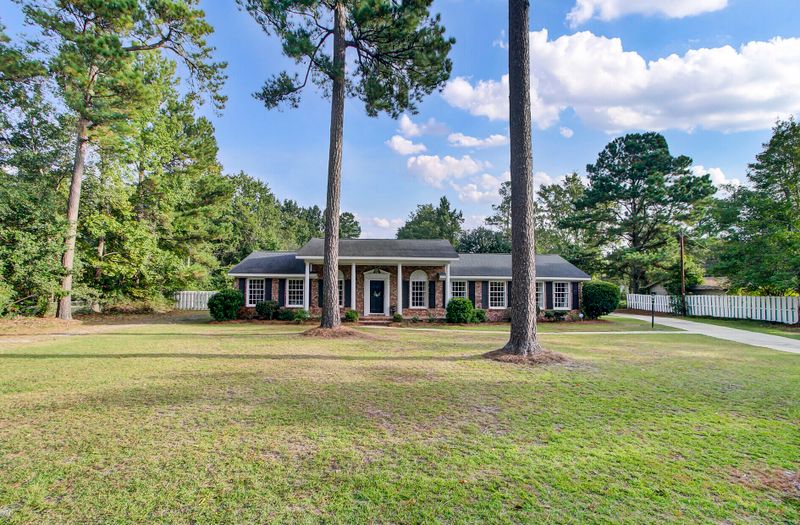 146 Gourdin St, Saint Stephen, SC 29479