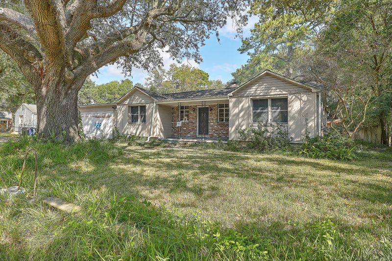 488 Saint Andrews Blvd, Charleston, SC 29407