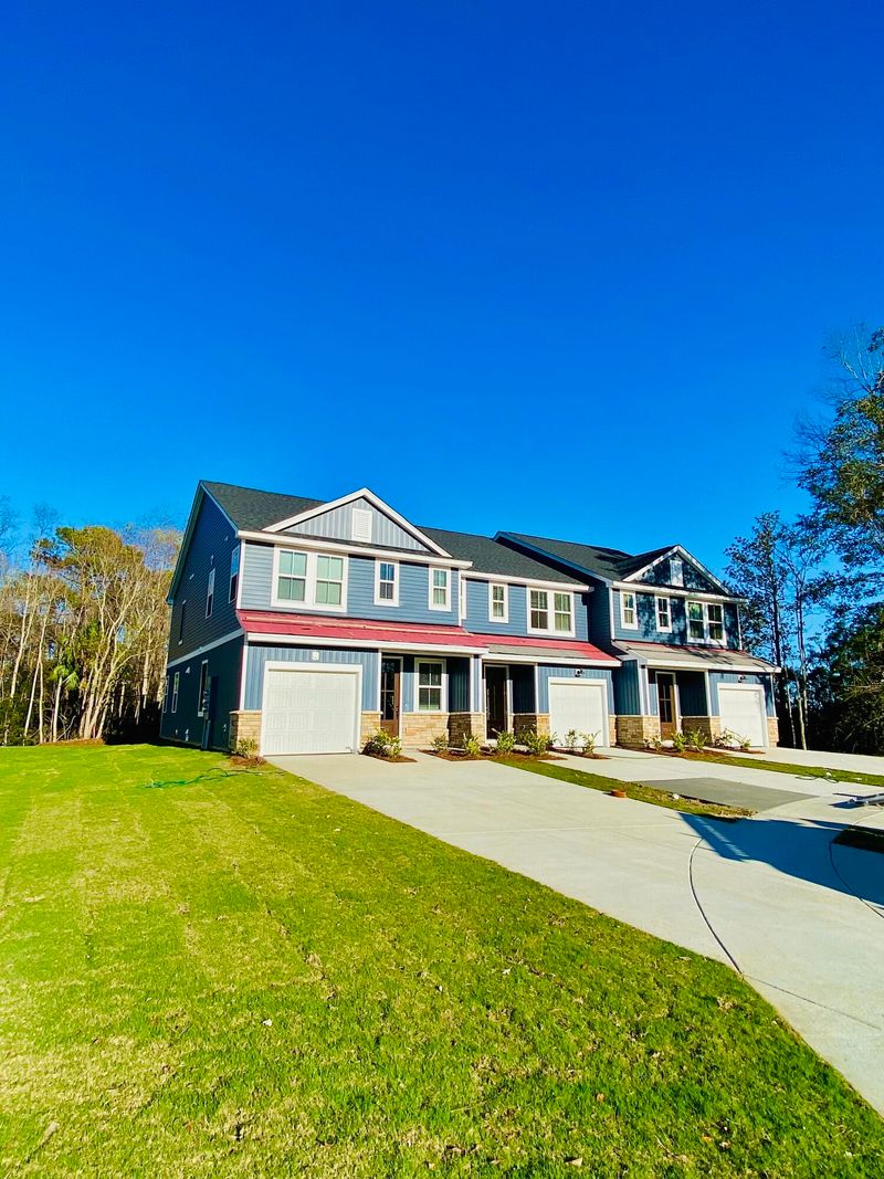 7724 Park Gate Dr, North Charleston, SC 29418