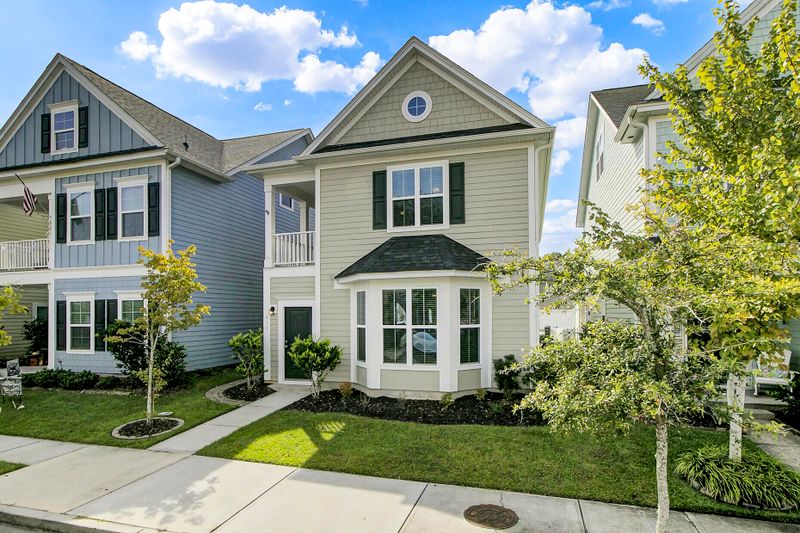 415 Forsythia Ave, Summerville, SC 29483