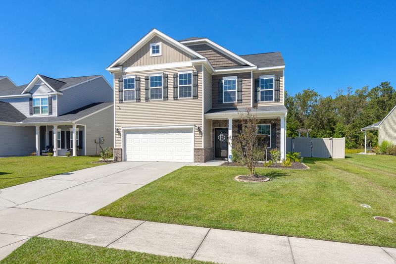 191 Weeping Cypress Dr, Moncks Corner, SC 29461