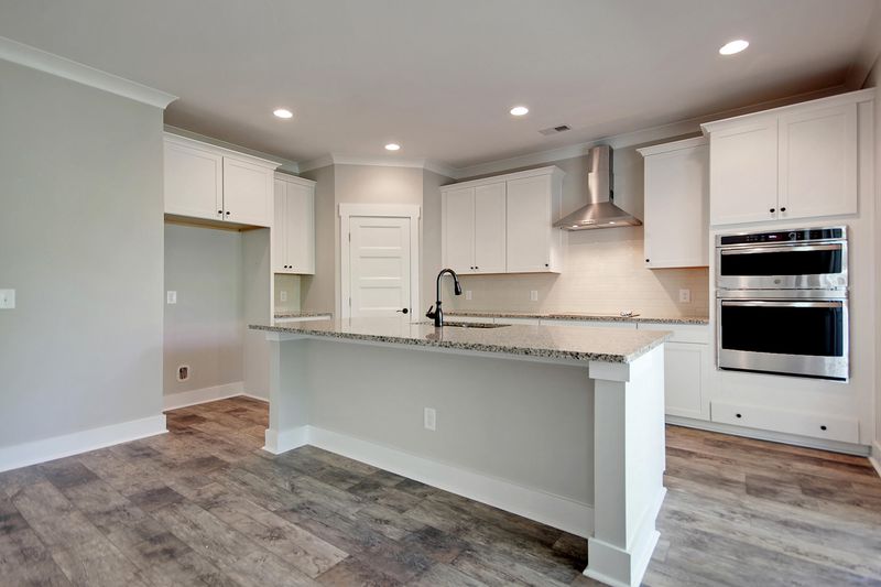 1595 Periwinkle Dr, Mount Pleasant, SC 29466