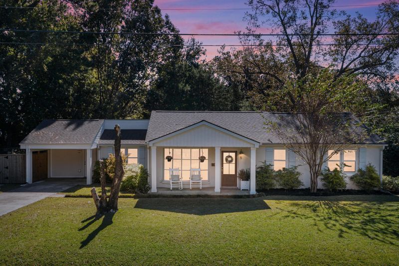 5 Emily Dr, Charleston, SC 29407
