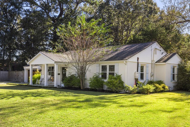 5 Emily Dr, Charleston, SC 29407