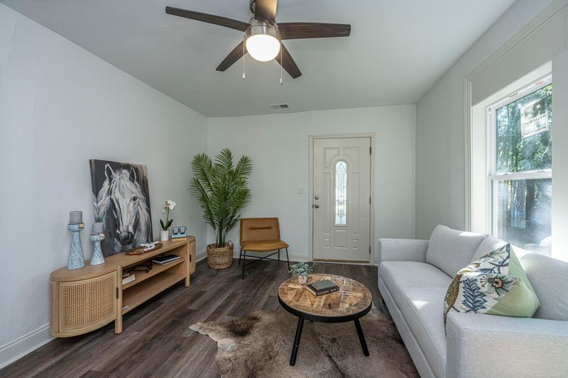 2392 Lupine St, North Charleston, SC 29405