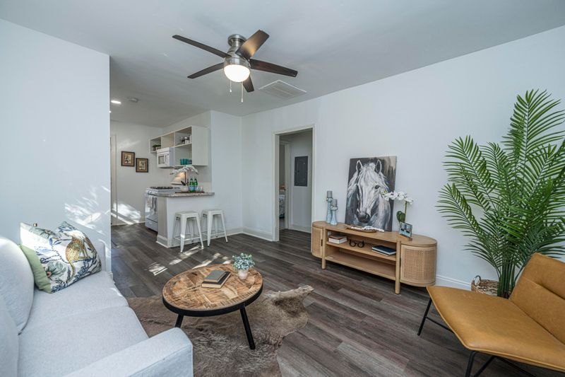 2392 Lupine St, North Charleston, SC 29405