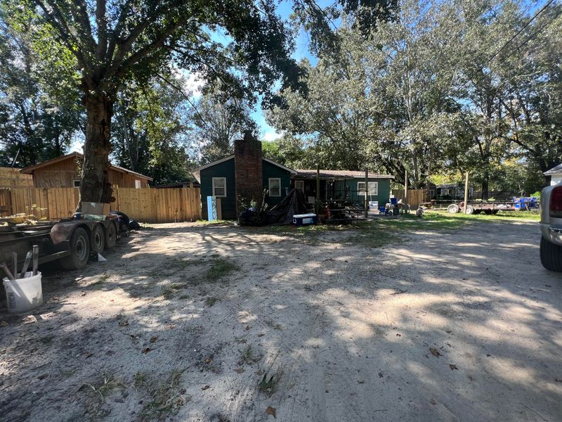 9113 Timber St, North Charleston, SC 29406