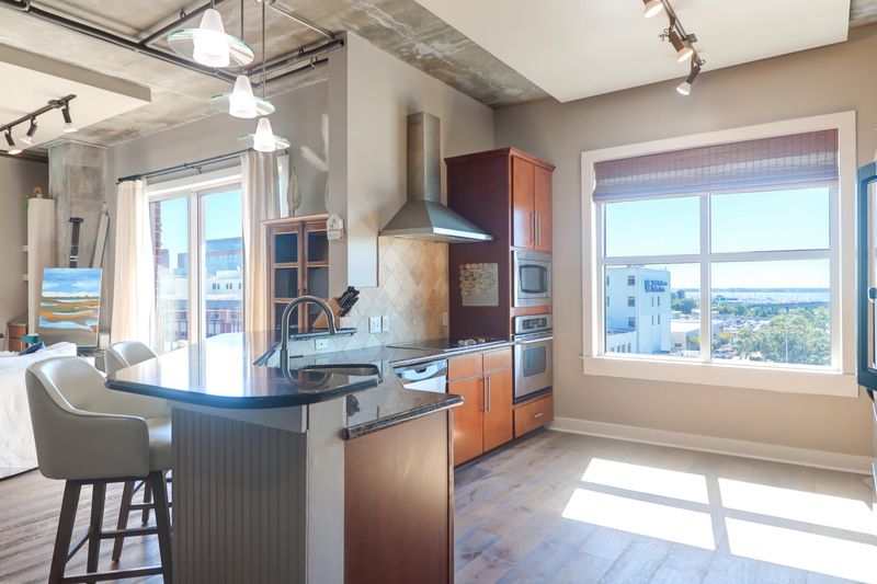 150 Bee St #602, Charleston, SC 29401