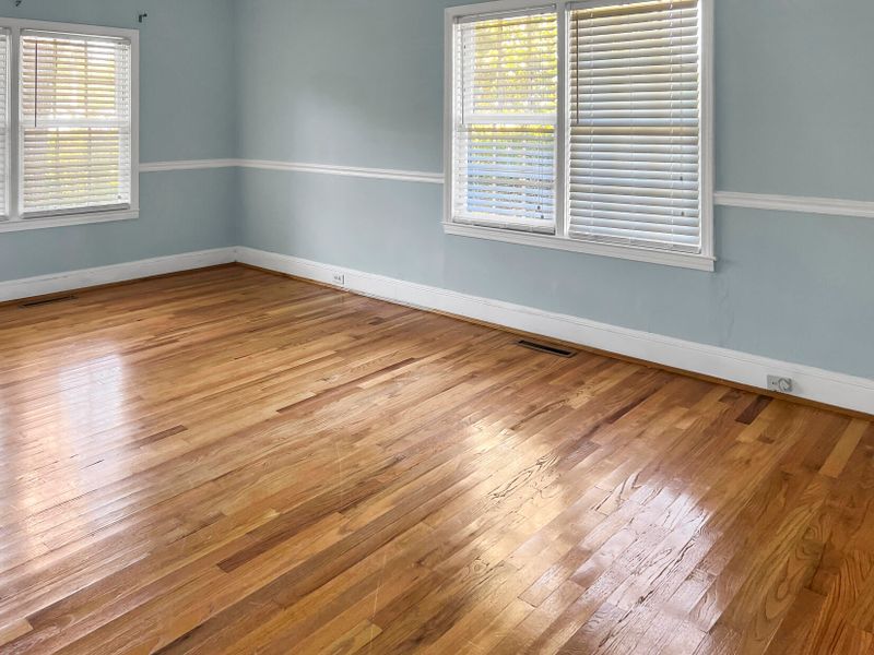 135 Carolina Dr, Saint Stephen, SC 29479