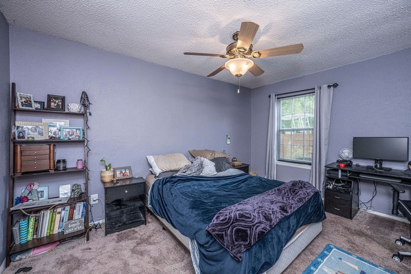 206 Mickler Dr, Ladson, SC 29456