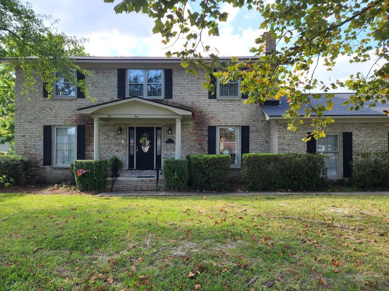 1 Lampton Rd, Charleston, SC 29407