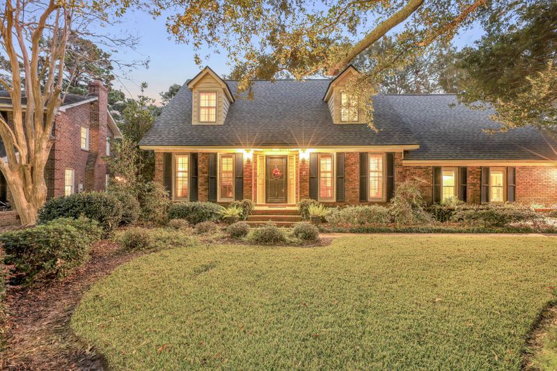 21 Charlyn Dr, Charleston, SC 29407