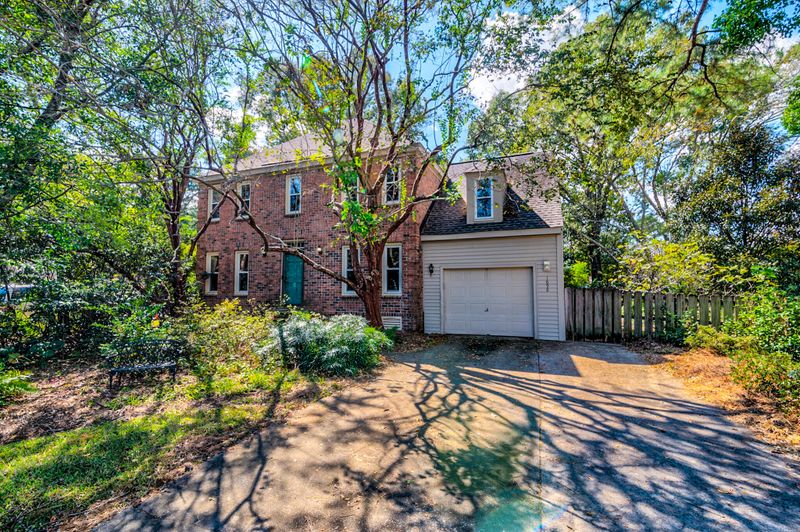 1898 Ashley Hall Rd, Charleston, SC 29407