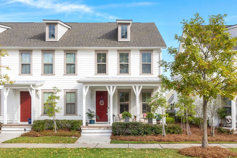 157 Great Lawn Dr, Summerville, SC 29486